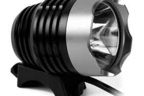 FOCO LED CREE 1800 PLATA BATERIA ESTANCA