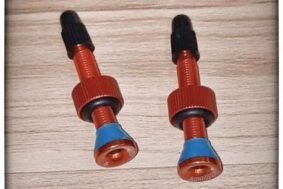 VALVULA CON OBUS DESMONTABLE ULTRALIGHT