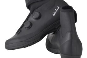 ZAPATILLA JOHN LUCK ANTARTIDA INVIERNO HORMA RESPETUOSA NEGRO